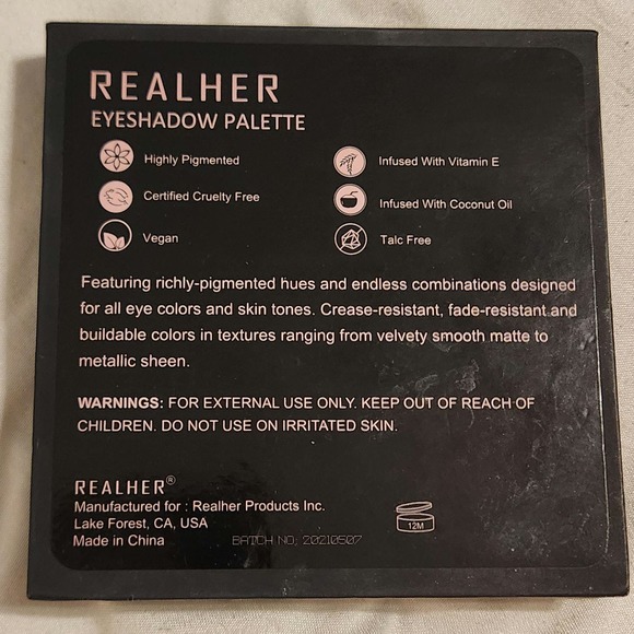 DREAM SO BIG 9 Pan Eyeshadow Palette - Picture 3 of 3